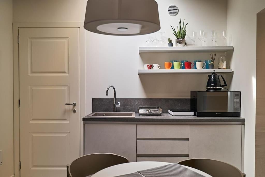Residenza Subitosanto "Gigliola" 9A - Bilocale Con Terrazzo Esclusivo Cupola Basilica Di Sant'Antonio- Apartment Падуа Екстериор снимка
